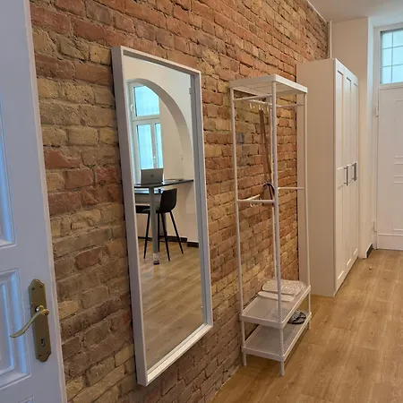 Metro West Budapeşte